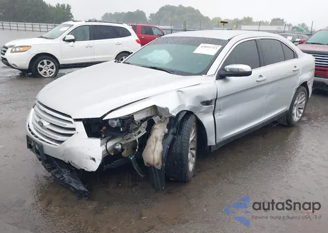 2015 Ford Taurus Limited z USA, uszkodzony, nr VIN 1FAHP2F82FG180241